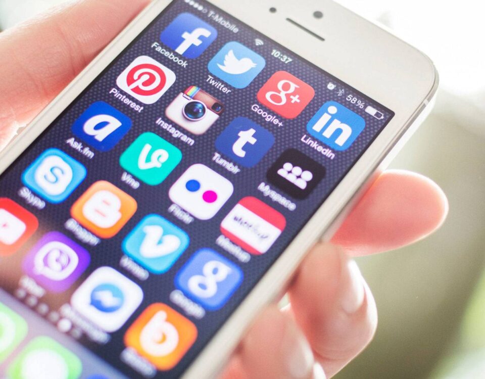 Quais benefícios as redes sociais podem trazer para meu negócio?
